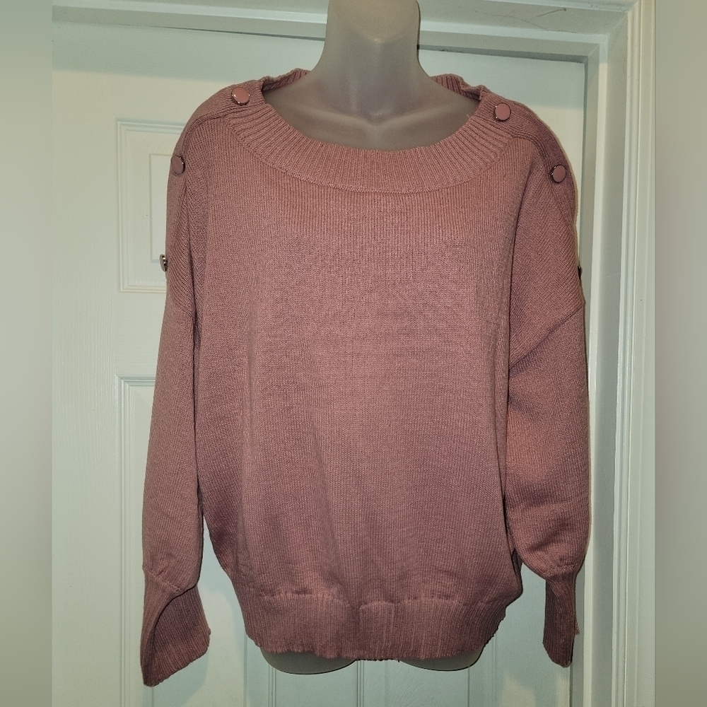 Button Shoulder Pullover Sweater - Picture 3 of 8
